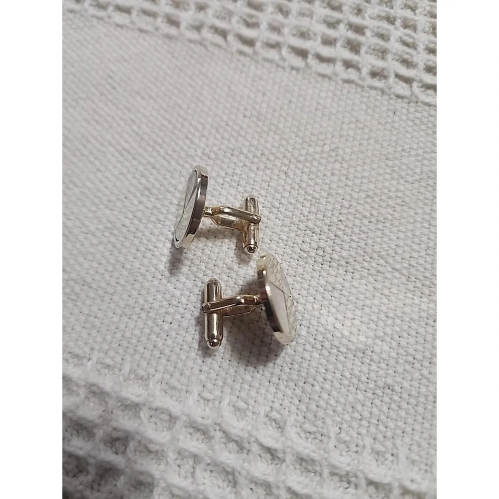 Vintage Avon Mother Of Pearl  Gold Toned Round Retro Cufflinks Fall out Atomic
